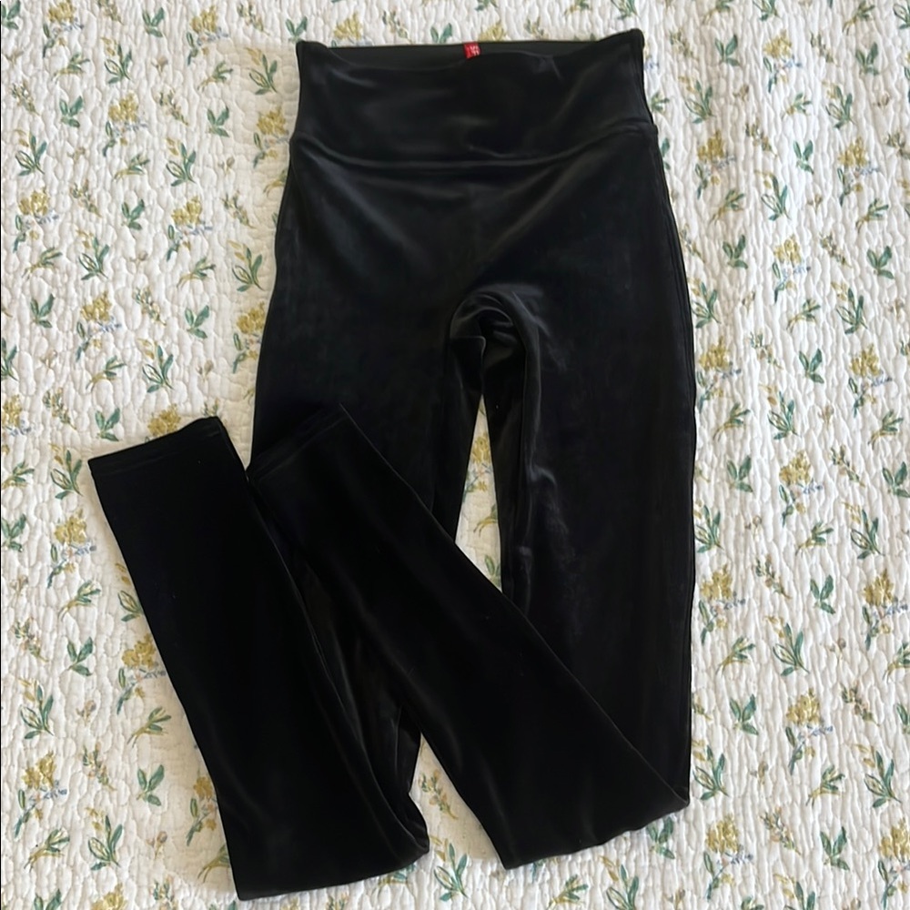 Spanx XS Black Velvet leggings